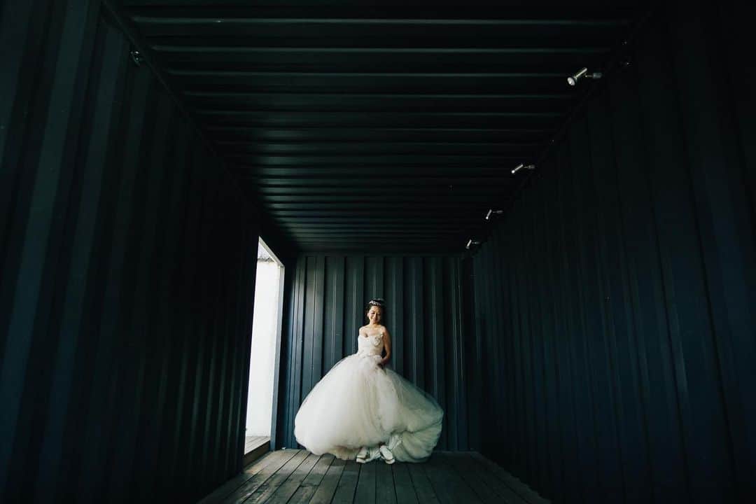 高山直子さんのインスタグラム写真 - (高山直子Instagram)「3回目の結婚記念日👫🏼 あの日も今日みたいによく晴れた穏やかな日でした🍀 特別なことができないイマだけど、今日はお家で美味しいごはんを作ろう😋 4年目もわたしたちらしく、明るく過ごしていきます☺️ 夫婦共々よろしくお願いします✨  #結婚記念日 #3周年 #LALALANDの日」4月25日 11時27分 - nao_70koro