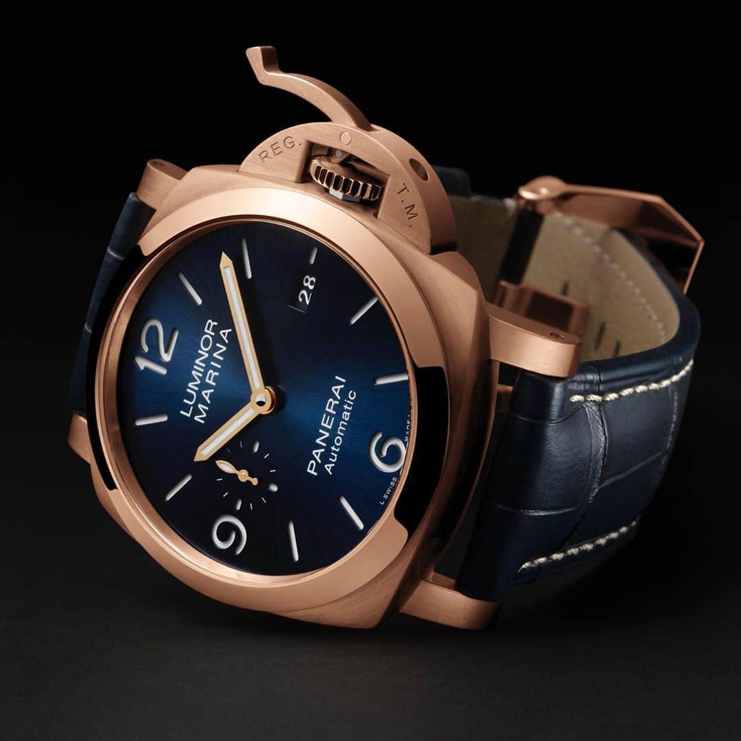 パネライのインスタグラム：「We will end tonight’s list of new pieces with the #Panerai #PAM1112 44mm Goldtech. The shade of gold comes from 24% copper and .4% platinum which gives it a harder finish than typical gold watches.  The watch features a beautiful blue sun brushed dial and gold hands. Powered by the in house P.9010 automatic 3 day movement. This will be part of the new core collection and will retail at $22,900. #paneraicentral」