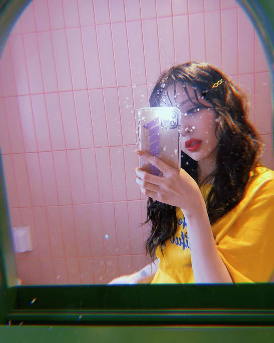 ポニーのインスタグラム：「Ft dirty mirror」