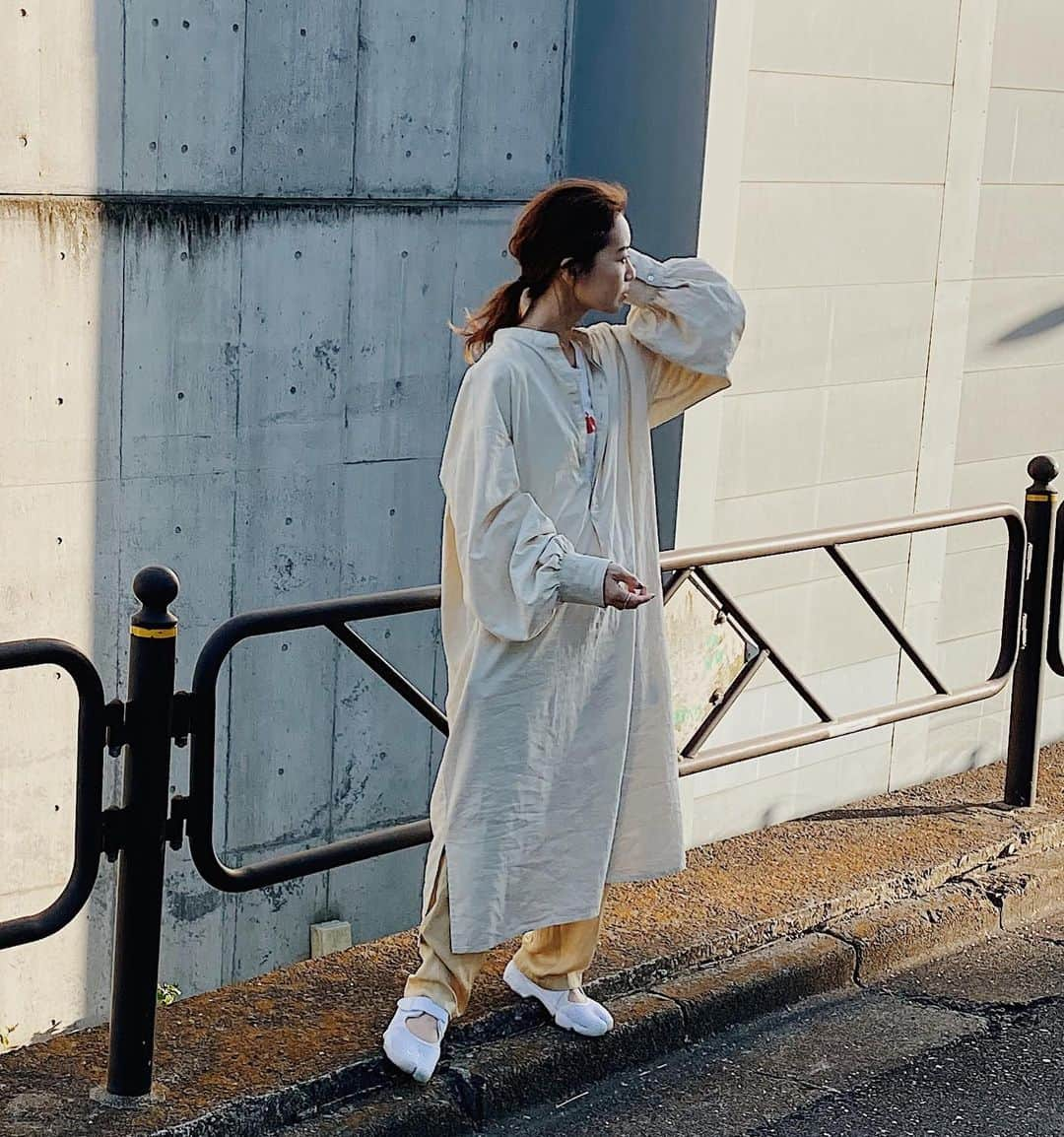 Eri Koyamaさんのインスタグラム写真 - (Eri KoyamaInstagram)「. ほんであと今日の服はね、 オレンジロゴを差したかったの😚🧡 . メイクだけじゃないよ、、 服までイエローとオレンジなんかーーい 笑 . 気付いたらエアリフト以外 ALL Ungridだった✔️ . ちなみにワンピースは 今だけ半額、、🤭 . @ungrid_official  @ungrid_staffsnap @eri_koyama_ #153cmコーデ」4月25日 21時29分 - 6ri___k