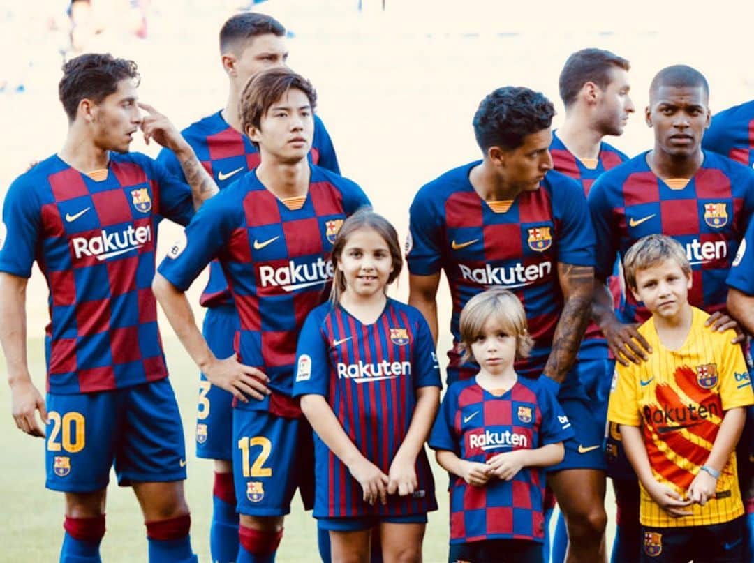 のインスタグラム：「#fcbarcelona」