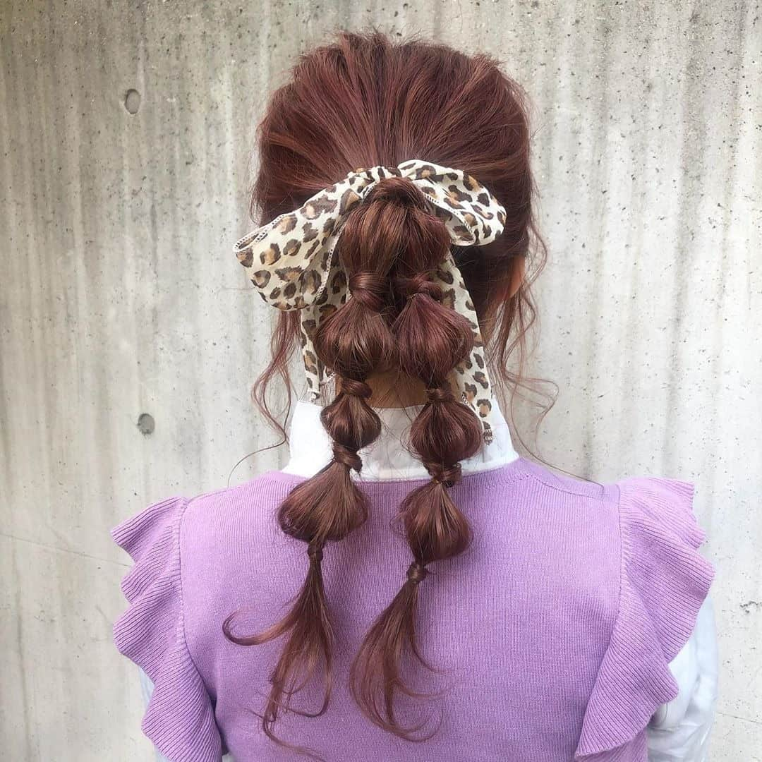 RiLiさんのインスタグラム写真 - (RiLiInstagram)「RiLi3周年アニバーサリーウィーク🎉🎉 本日のテーマは #RiLiっぽヘアアレンジ ❗ . フォロワーのみなさまに投稿いただいた素敵な作品たち🌼 たくさんの応募ありがとうございます😭🌷 . ここに載せきれなかったその他の応募写真は 👉 #RiLiっぽヘアアレンジ でCHECK😉 . . 🎁プレゼントキャンペーン🎁 RiLiオリジナルアイテムが15名に当たる😮❗ @rili.tokyo をフォロー＆対象のインスタ投稿に「いいね」するだけ💓 アニバーサリーウィーク開催中（4/20〜4/26）に 公開されたすべての投稿が抽選対象です。 たくさん「いいね」すると当選確率UP✌✨ この投稿も抽選対象なので、 ぜひ「いいね」して応募してね💌 . . Special Thanks💋 Photo by @__ai1030 @yuuuna_aa @kyrn_18 @maipy___ @riy.yp_love.j24 @pino_pino_155 @dear_softlycalm @chiena_1018 @mittan_0701 . . ※限定ステッカーの郵送は 5月中旬以降を予定しております💌 後日改めて、当選者にはDMを お送りいたします🍒🍈 . . #rili_3rd #ヘアアレンジ #簡単ヘアアレンジ #紐アレンジ #リボンアレンジ #お団子ヘア #ポニーテールアレンジ #編み込みヘアアレンジ #成人式ヘアアレンジ #結婚式ヘアアレンジ #二次会ヘアアレンジ #ハーフアップ #ラーメンマンヘア #ロングヘア #ミディアムヘア #ショートヘア  #おしゃれさんと繋がりたい #お洒落さんと繋がりたい #ファッション #ootd #홈카페 #홈카페스타그램 #옷스타그램 ##페션스타그램」4月25日 15時00分 - rili.tokyo