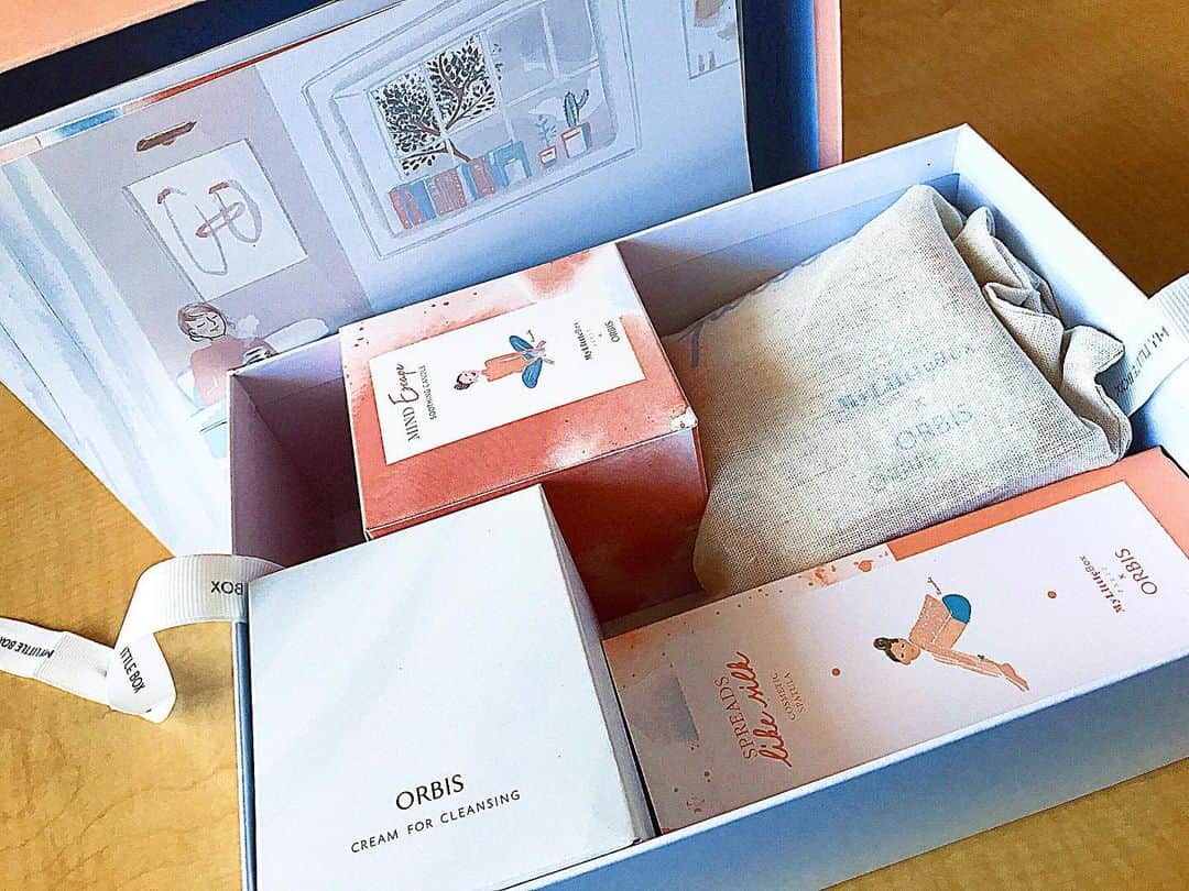 のインスタグラム：「私の元気BOX🎁 いつもパワーが足りなくなった時に開けるけど、今回はパワー全開の今開けた😊✨ マーベル作品 22作品 アベンジャーズエンドゲームを観終わりました！ 完璧な作品だった、、 ロス😥💕 #mylittlebox #mylittleboxjapan  #マイリトルボックス #orbis #オルビス #photography #撮影 #fashion #France #paris #photo #カメラ #model #パリ #japan #enjoy #parisienne #beauty #cosmetics #girls #good_portraits_world #happytime #enjoy #jp_portrait部 #좋아요 #좋아요그램 #relax  #おうち時間 #お家で過ごそう #ミオチキのイチニチ」