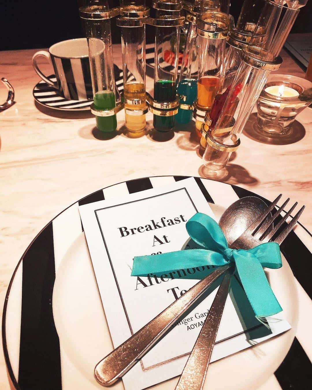 𝑯𝒊𝒏𝒂𝒏𝒐のインスタグラム：「. . . Tiffanyblue💍💎💎💎 . . #過去pic #ジンジャーガーデン青山 #gingergardenaoyama #afternoontea#dinner #tiffany#tiffanyblue#tiffanycafe」