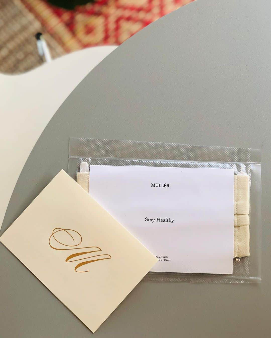 長尾悦美さんのインスタグラム写真 - (長尾悦美Instagram)「Thank you ♡ @mullerofyoshiokubo_official  @uchidashinobu  @yoshiokubo  マスク荒れに悩まされたこの数ヶ月...。 肌触り最高のこのマスク♡大切に使います😷♡ #stayhealthy  #mullerofyoshiokubo」4月25日 15時58分 - yoshiminagao