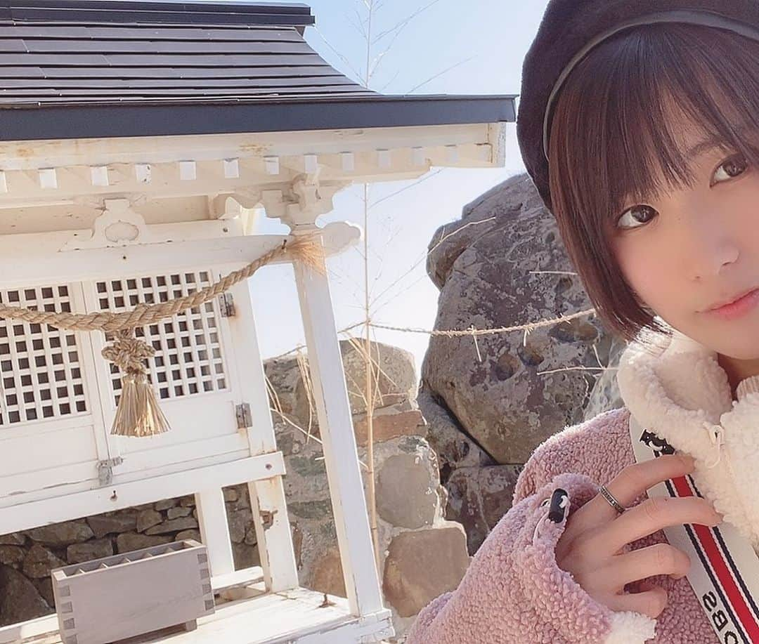 来栖うさこさんのインスタグラム写真 - (来栖うさこInstagram)「🍊 地元、愛媛県宇和島市にある 珍スポット赤松遊園地！！！ . 海も空もすっっごく綺麗 . 海、澄んでる(*´-`) . . . . #来栖うさこ  #齧り付きたいお尻 #愛媛県産グラドル #グラドル #グラビア #グラビアアイドル #ショートカット女子 #ショートヘア #お尻 #model #cosplayer #gravureidol #japan #tokyo #asiangirls #sexy #愛媛県 #宇和島市 #赤松遊園地」4月25日 16時18分 - kurusu_usako