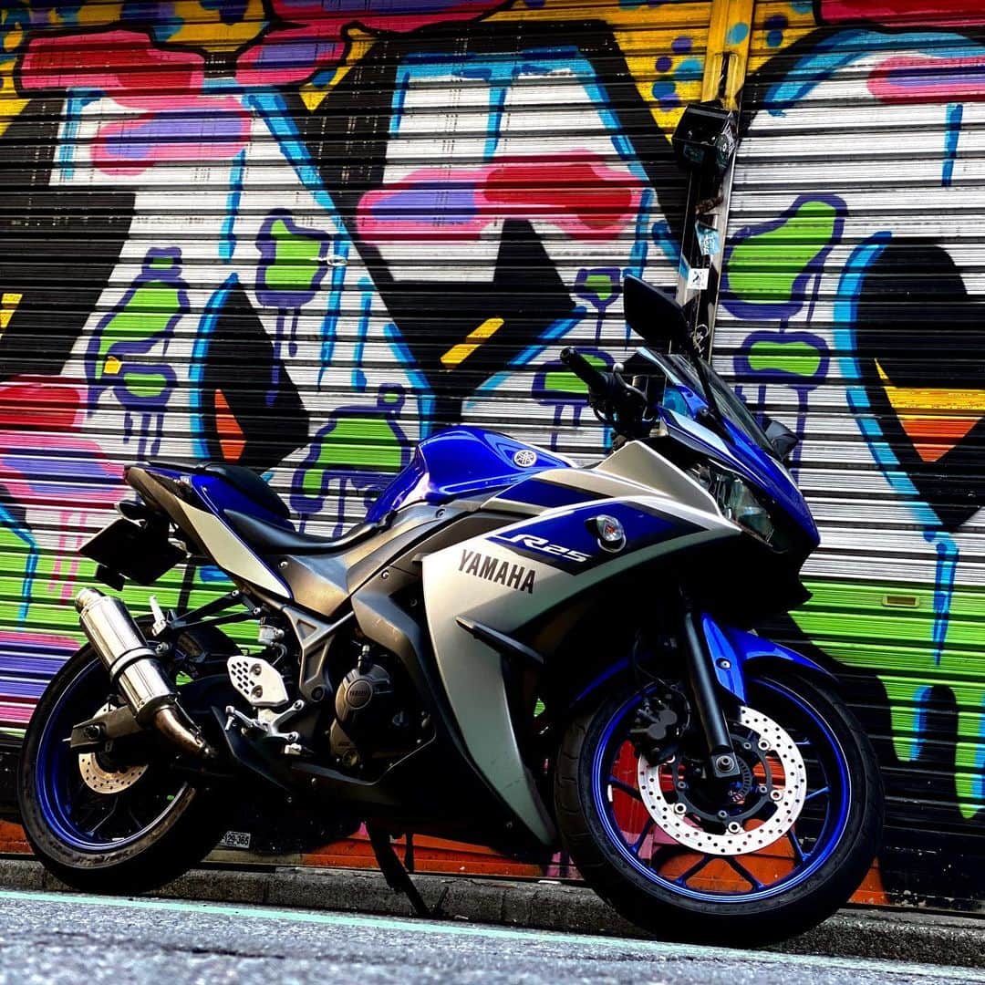 ノゾムのインスタグラム：「My friend who has always been with me recently 密はダメなのでバイクが友達」