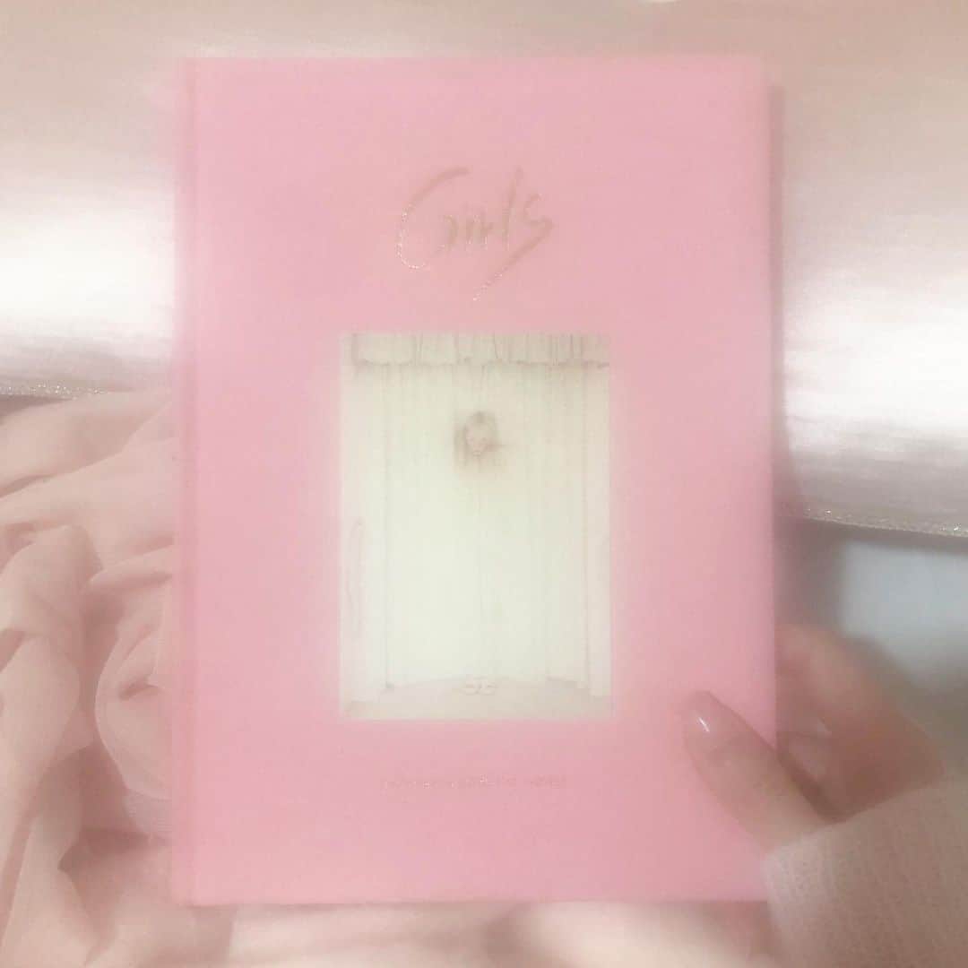 胡桃兎愛のインスタグラム：「My favorite book ❤︎」