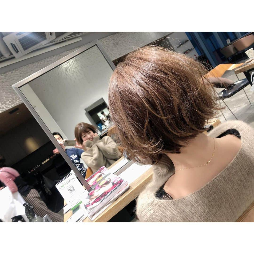 鈴木優梨さんのインスタグラム写真 - (鈴木優梨Instagram)「🧚‍♀️✨ 質問コーナーで答えれなかったんだけど 【自粛生活が終わったら1番に何したいですか？】 っていう質問がありました🌟 ・ 髪を切りに行きたい←切実 ・ 前髪自分で切ったらなんか変になっちゃったし🥴🥴🥴 ・ やりたいこと沢山ある🥺🐾 #gardentokyo #ginza #美容院 #自粛生活 #自粛が終わったら #久分祐太郎 さん」4月25日 19時43分 - suzuki_yuuri