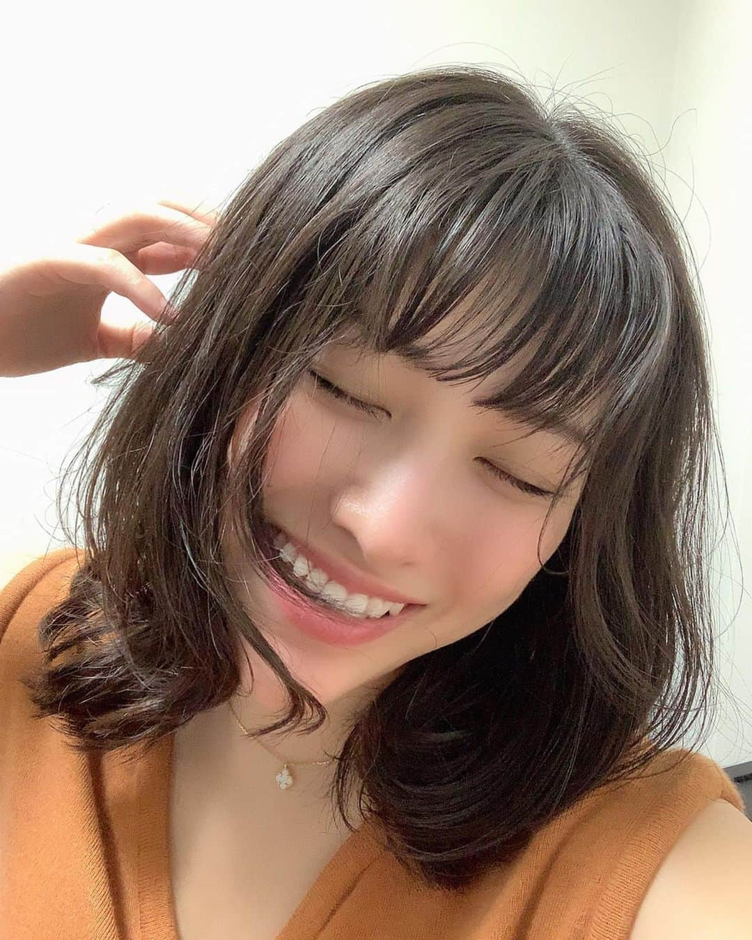 春原未来さんのインスタグラム写真 - (春原未来Instagram)「#haircut #髪切りました  #春原未来 #airaoyama #レイヤーカット #layercut #髪の毛  #すぐ伸びる  #表参道 から歩いて帰った‪‪☺︎ . #マスク女子 ‬ #ヘアオイル #笑顔いっぱい #bigsmile  #今日もありがとう  #母の日 #mathersday #staypositive」5月10日 16時27分 - sunohara_miki