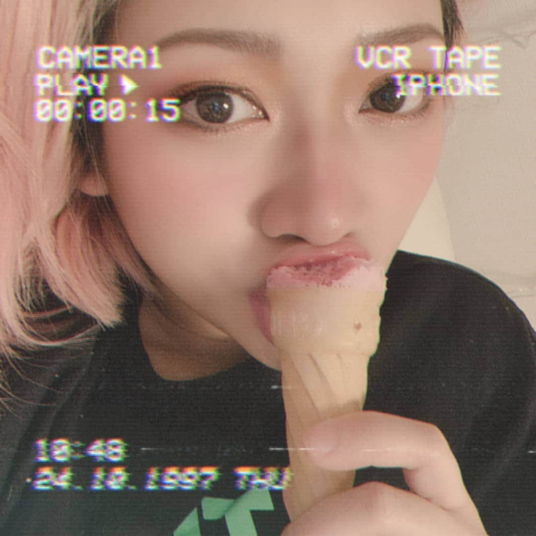 ハナキムラファンさんのインスタグラム写真 - (ハナキムラファンInstagram)「🍦 . . #hanakimura #木村花 #tokyocybersquad #tcs #stardomwrestling #worldwonderringstardom #terracehouse #wrestle1 #w1 #oedotai #wrestling #womenswrestling #womenswrestlingwednesday #prowrestling #wwe #roh #njpw #japan #lucha #luchalibre #wrestlingfan」5月10日 16時34分 - hanakimurafan