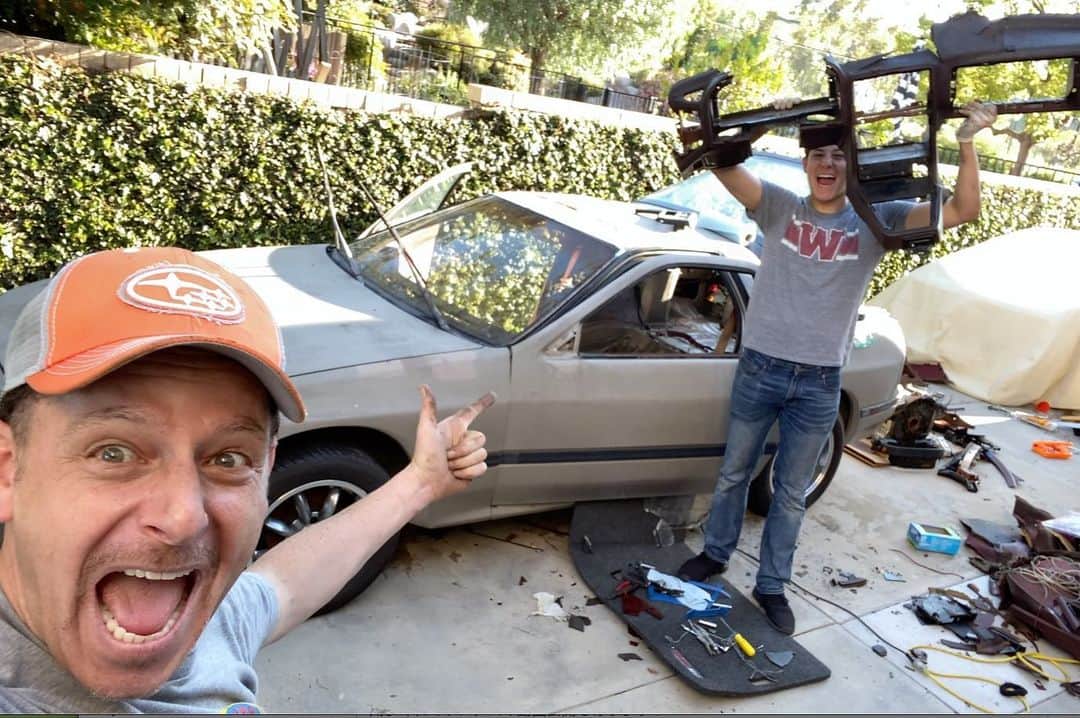 スティーブのインスタグラム：「The time has come to finally rip into the RX-7 FC project... starting with the interior and dash we find a lot of cool stuff as we rip apart this 35 year old car! So much fun on this father son @the_kid012 DIY build!  New video now live on YouTube.  RX-7 FCのプロジェクトが本格的にスタートしました！まずは35年経った内装やダッシュボードを全部はがすところから！どんな姿になるのか楽しみです！新作動画は今公開中」