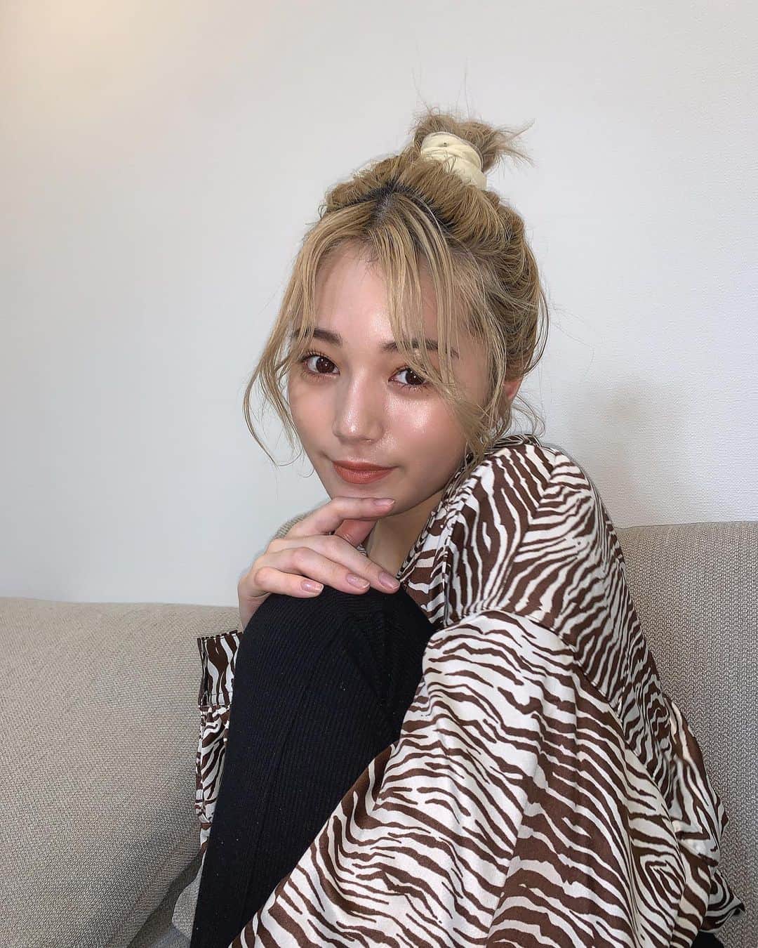 浪花ほのかのインスタグラム：「19歳になりました！ﾊﾊ ママ産んでくれてありがとう👀👀」