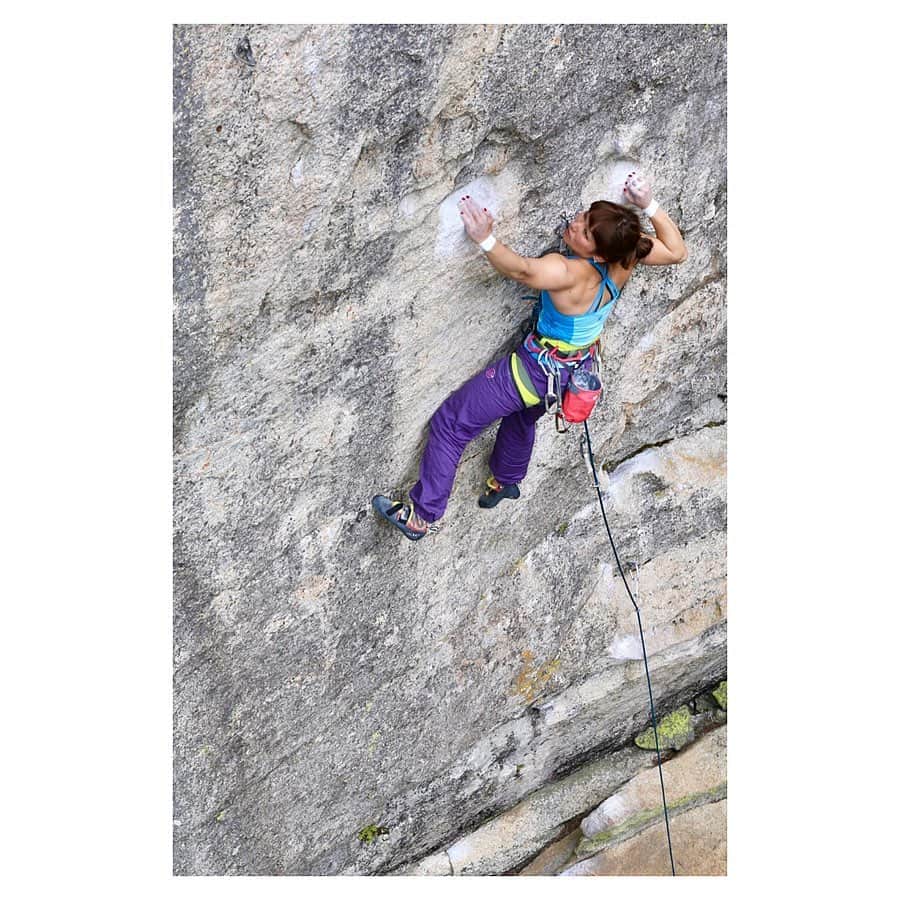 小林由佳のインスタグラム：「𓏙 Stay Home Now Explore Later 𓏙 ・ ・ MAMMUT JAPAN Instagram Campaign ☞☞☞ Last Day !⋆͛𓃗 ・ MAMMUT インスタグラムキャンペーン 今日までだよーん☀︎ みなさんもMAMMUTアイテムとした旅や冒険の思い出、ぜひ投稿してください¨̮ ・ ・ #with_mammut #次の冒険は○○へ #次の冒険は指先じゃっきじゃきの世界へ @mammut_japan」