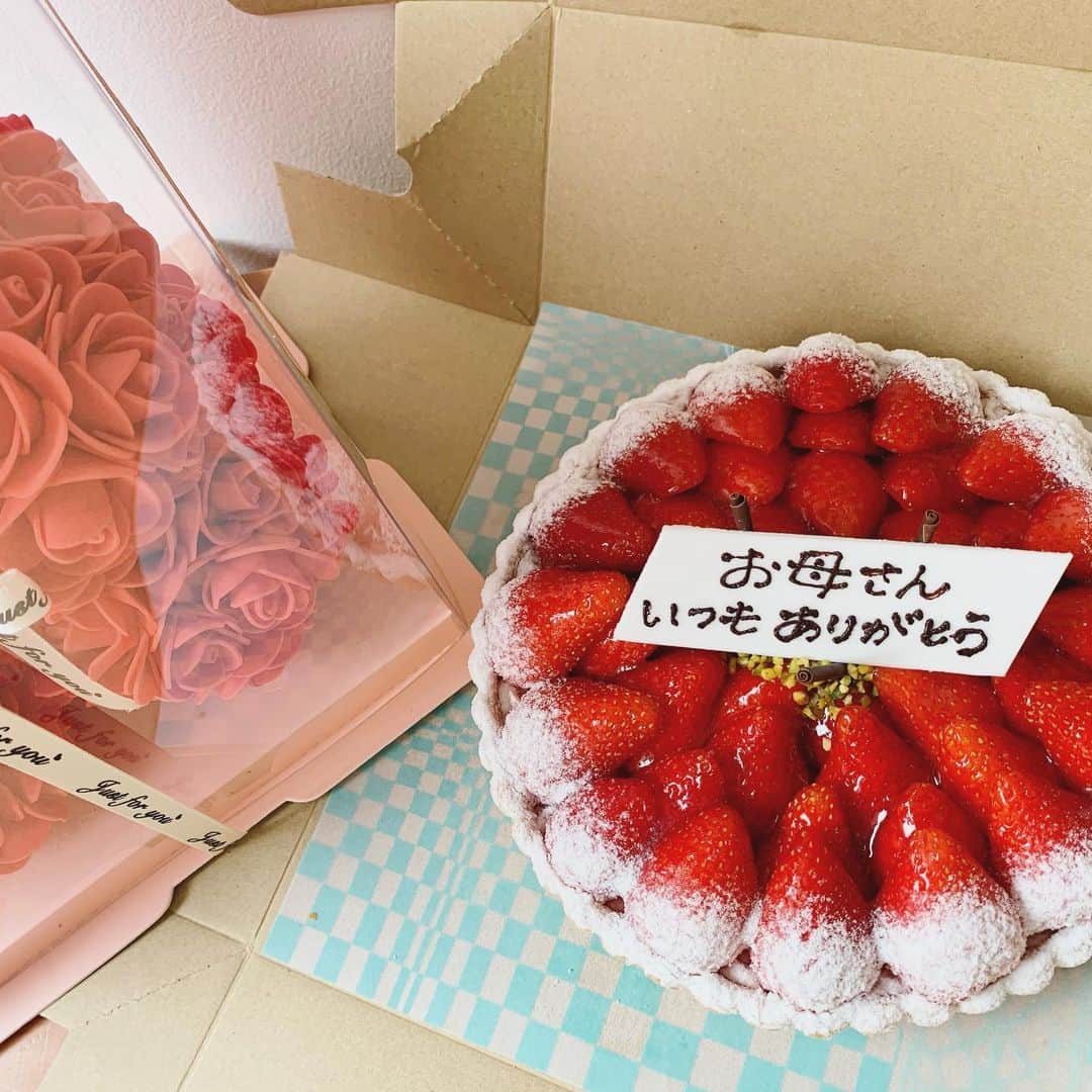 kikkoのインスタグラム：「Happy Mother’s Day ❣️ お嫁さん♡♡♡からいただける日が来るなんて。。。ありがとう 🥰」