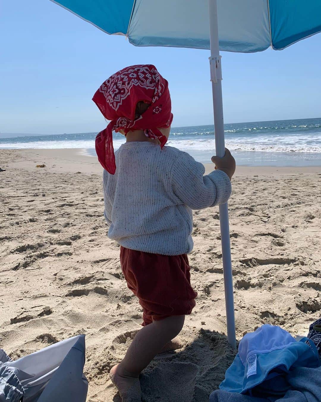 マチルダ・ルッツのインスタグラム：「I’m not perfect, I’ll be wrong many times, but I promise to always be open to grow and learn from you and with you! Thank you for picking me as your mama. I love you Oliver ❤️ #myfavoriteday #mamaday」