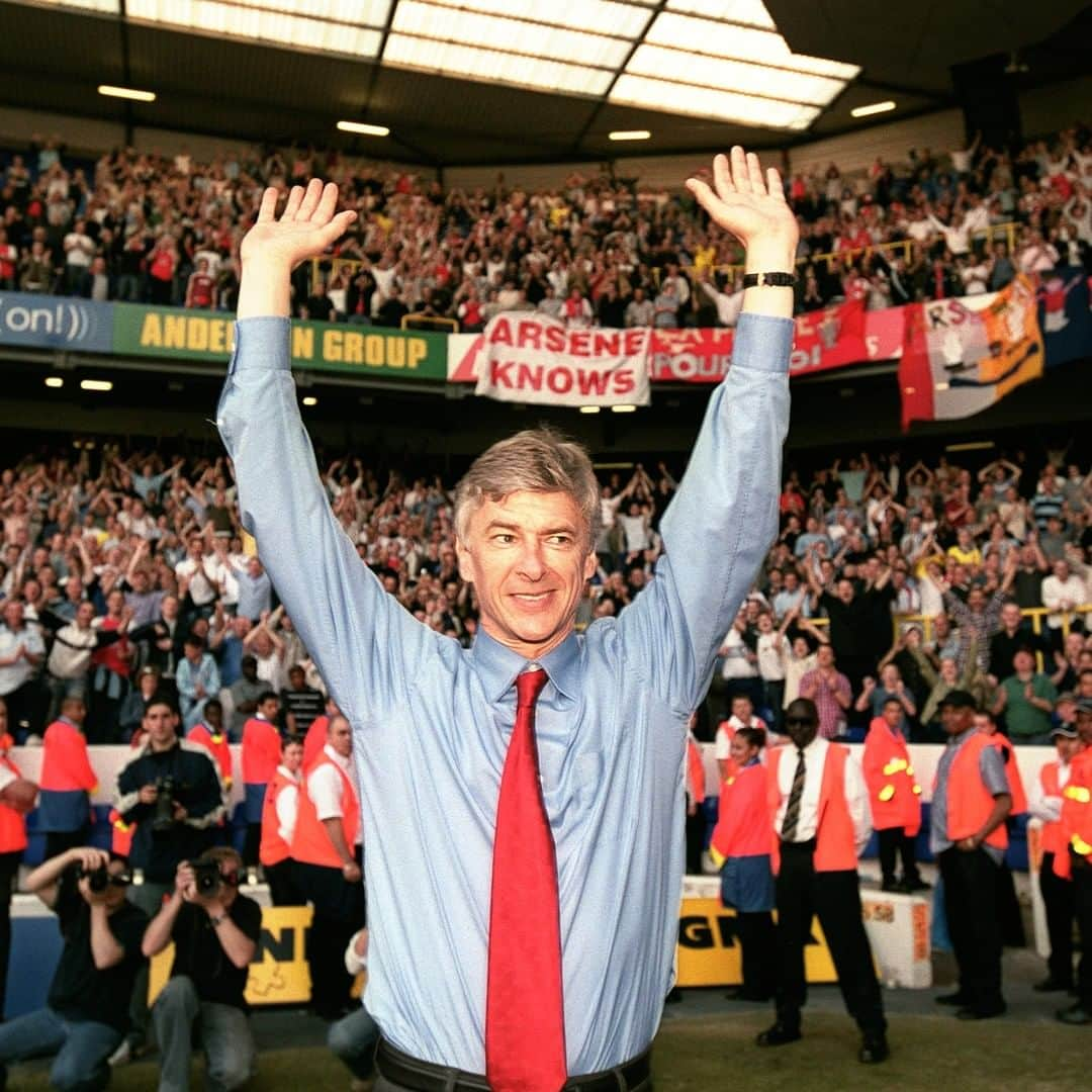 アーセナルFCさんのインスタグラム写真 - (アーセナルFCInstagram)「🏆 I C O N I C 🏆⁠ ⁠ Arsène Knows⁠ ⁠ #Arsenal #Invincibles #Wenger #OTD #OnThisDay」4月25日 22時55分 - arsenal