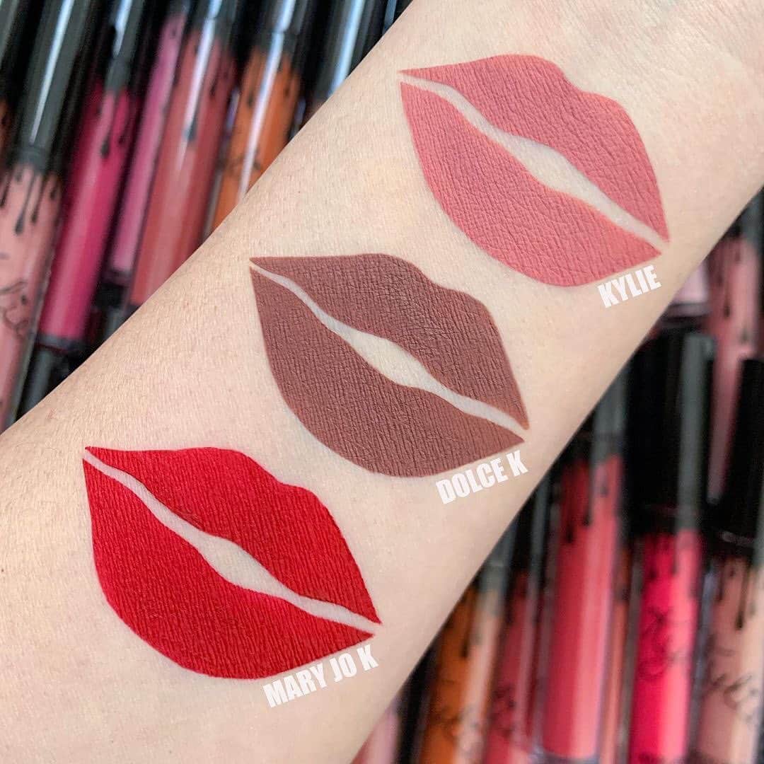 Kylie Cosmeticsさんのインスタグラム写真 - (Kylie CosmeticsInstagram)「LIP KITS 😍 which shade would you pick? 💋 gorgeous swatches by @theglamwoman」4月25日 23時45分 - kyliecosmetics