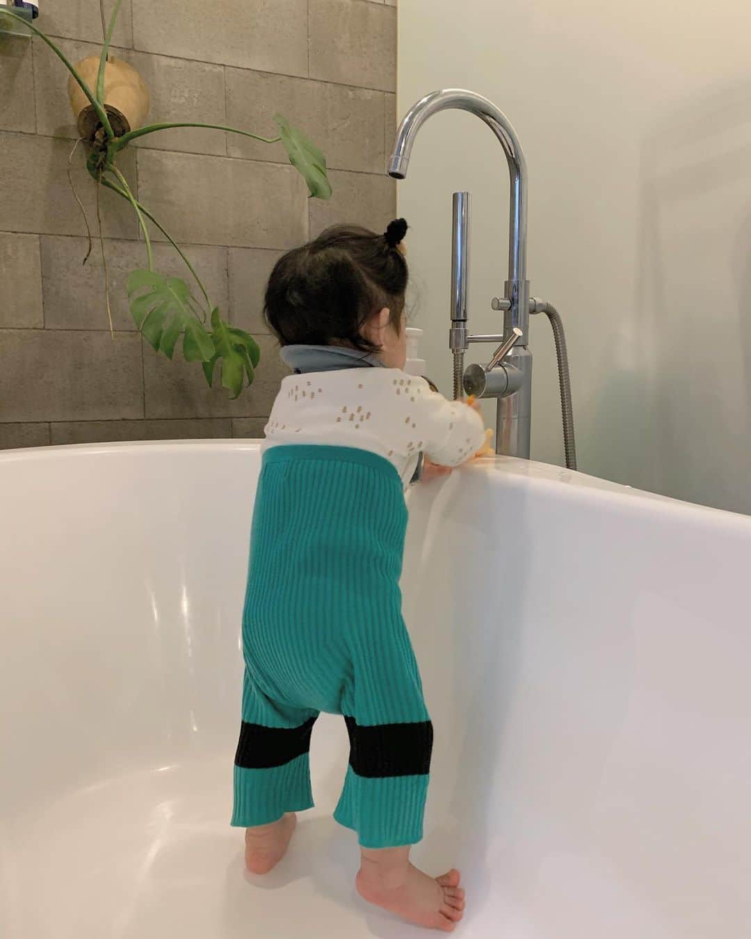 nanako itoのインスタグラム：「新しい遊び場🛁」