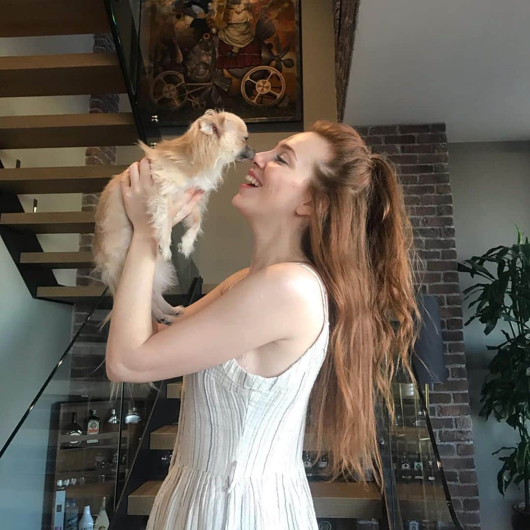 Elcin Sanguのインスタグラム：「Akıl sağlığımı böyle koruyorum:))」