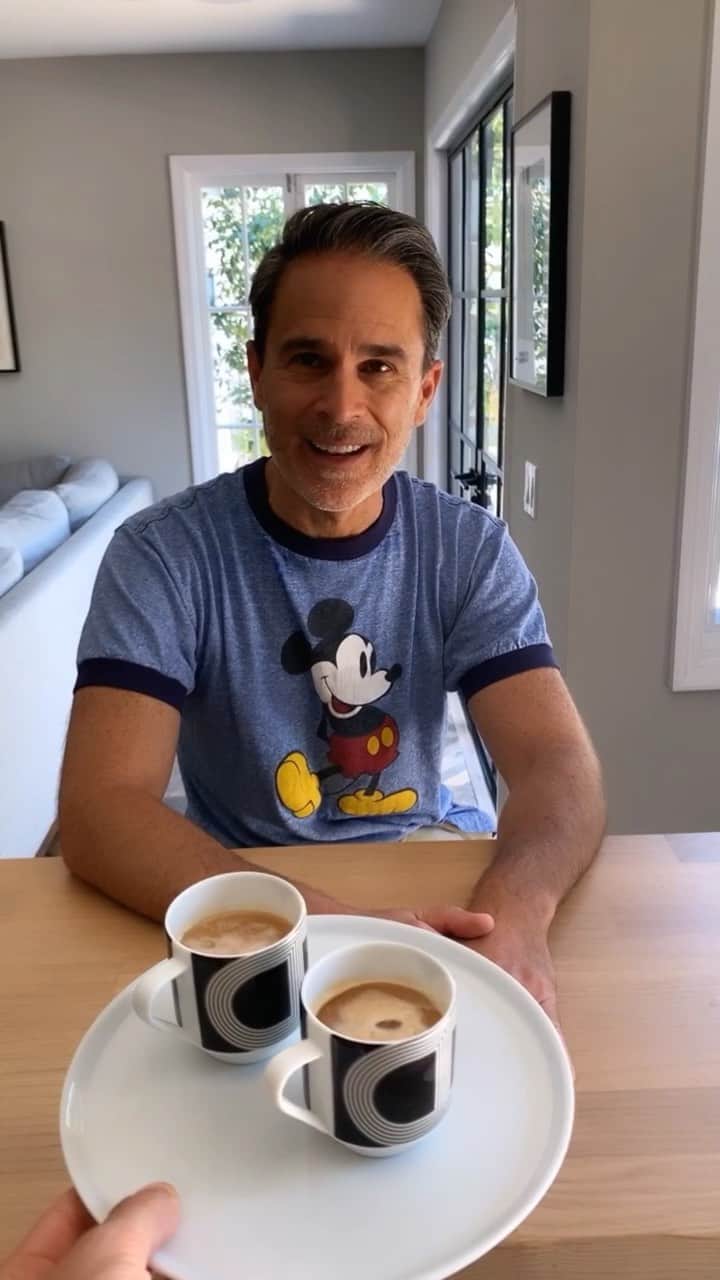 ブラッド・ゴレスキーのインスタグラム：「I’m gonna get in trouble」