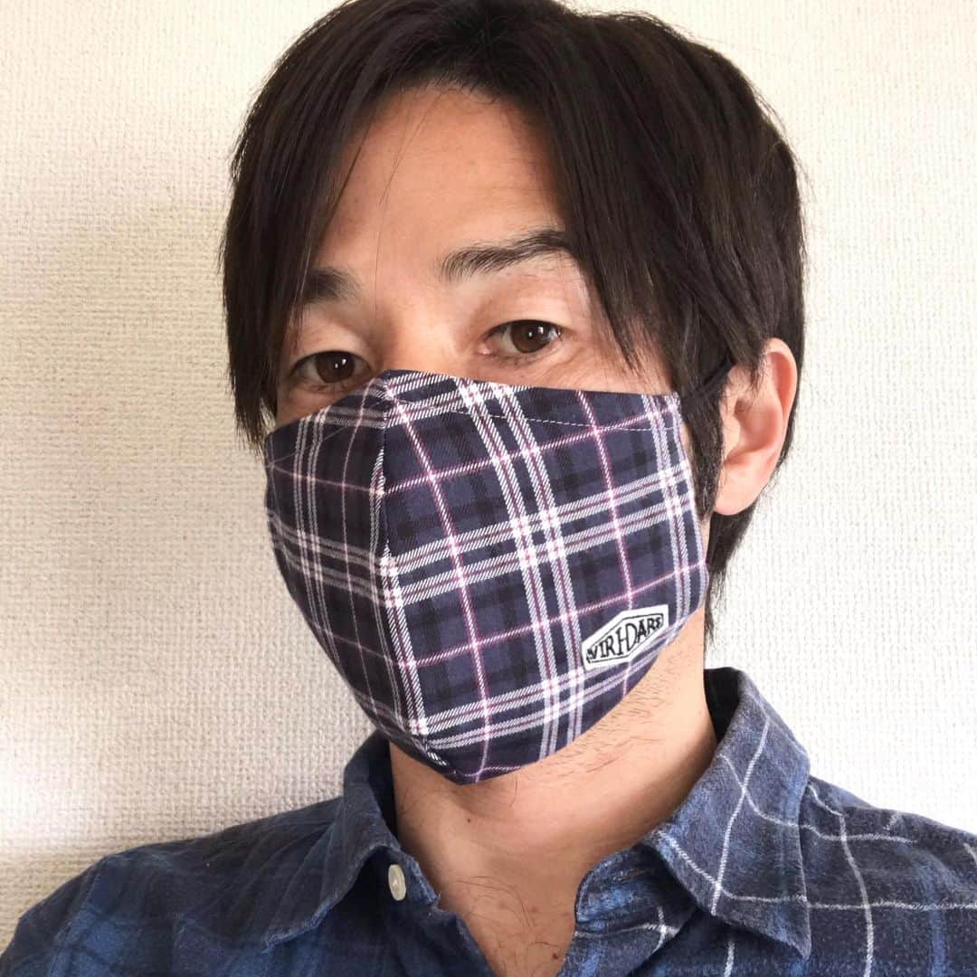 柴村直弥のインスタグラム：「#viridari #ヴィリダリ #viridarideserta #ヴィリダリデセルタ #マスク #organiccotton #オーガニックコットン #オーガニックコットンマスク」