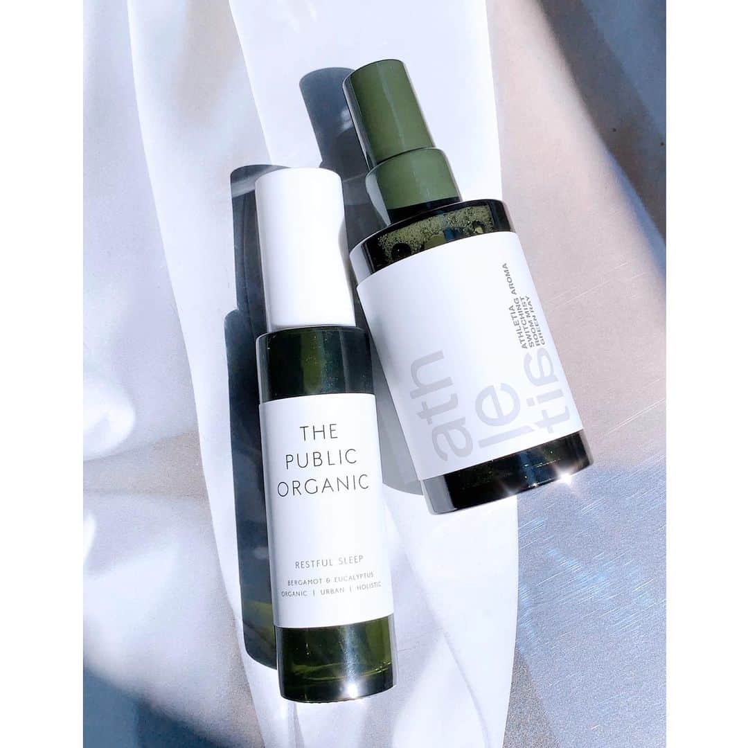 佐川理佳のインスタグラム：「寝る前に @thepublicorganicofficial pillow mist 起きたら @athletiabeauty room mist❤︎」