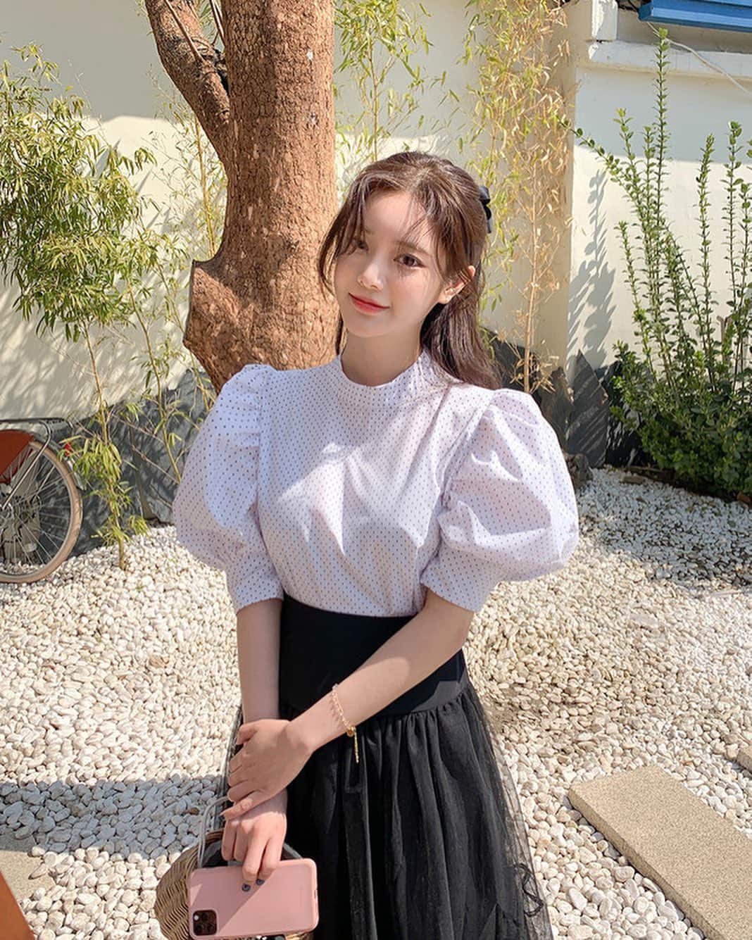 Chuuのインスタグラム：「Have a happy weekend!🕊🍃」