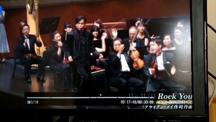 藤岡幸夫のインスタグラム：「元気を出していきましょう❗ 本当に社会が復活する為には コロナ完全終息❗ 気合いでSTAY HOME❗  クイーンメドレー‼️ 錦織健➕岩谷祐之(関西フィルコンマス)➕関西フィル‼️ YouTubeでエンターザミュージックを検索して観れます！宜しければEWさんを登録！  #家で過ごそう」