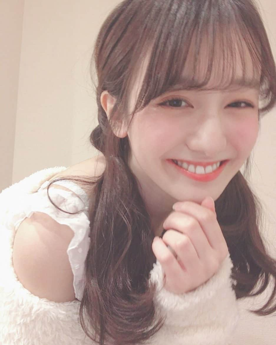 中川梨花さんのインスタグラム写真 - (中川梨花Instagram)「💓お知らせ💓  MBSラジオ『オレたちゴチャ・まぜっ！〜集まれヤンヤン〜』 ヤンヤンガールズ12期生になりました！りかりんこと、中川梨花です🤤🌷 1年間、毎週土曜日深夜1:30〜4:28 生放送で出演します🐰💕 沢山の方に笑顔を届けられるように頑張ります🌟よろしくお願いします💓  関西以外にお住まいの方は、radikoでのご視聴よろしくお願いします💕 . . . . #ゴチャ12  #中川梨花」4月26日 11時33分 - rikanakagawa_official