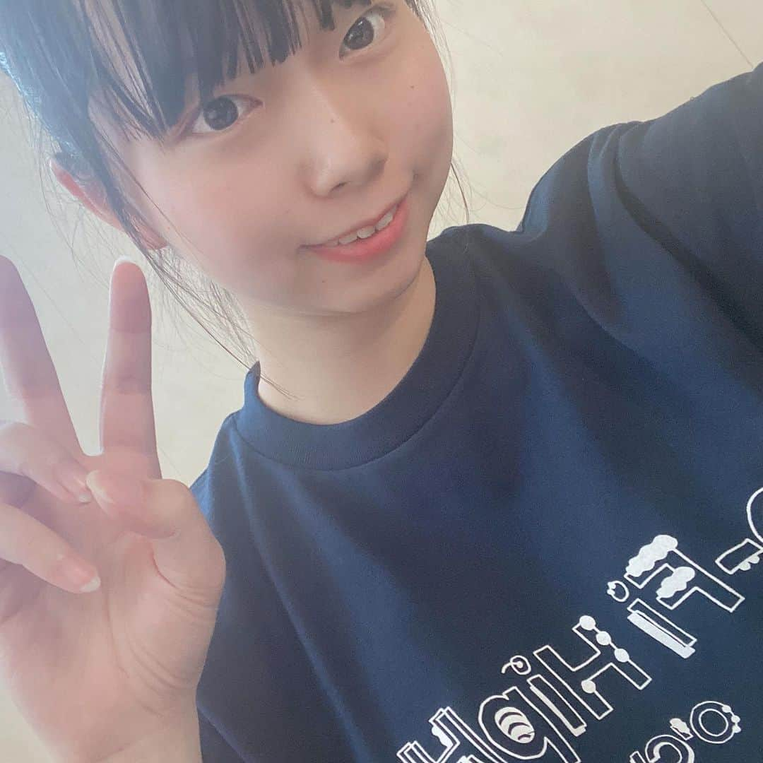 井出ちよのさんのインスタグラム写真 - (井出ちよのInstagram)「オッチャー！　ちよのだよ🌈  可愛いTシャツといい音楽があると気分もいいねー  #オチャクラ #今日のちよのちゃん #うさみみのクラファンもいいぞ！ ------------------------------ #3776 #みななろ #井出ちよの #富士山 #富士宮 #富士市 #静岡県 #宮のにぎわい広場 #元気広場 #富士山ご当地アイドル #うさぎのみみっく　#うさみみ」4月26日 12時39分 - 3776chiyono