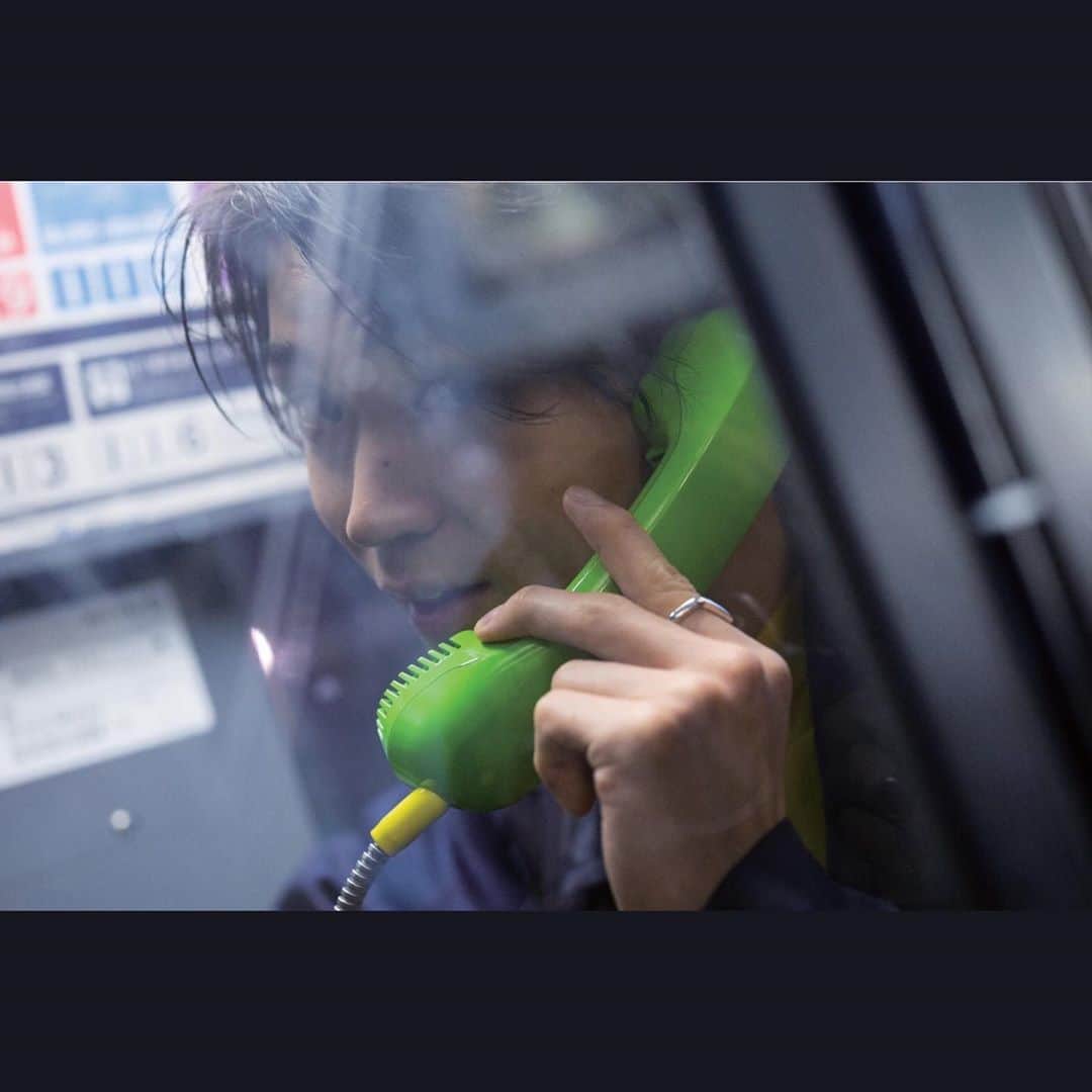 磯村勇斗のインスタグラム：「. 4月23日発売 RiCE 14号「エシカル・フードカタログ」 蜷川実花さん連載の「男子丼〜BOYS ON RICE」  蜷川さんの撮影楽しかったな。 お人柄もお写真も美しいです。 またご一緒させて頂きたいですな。  是非皆さんチェックして下さい! 「RICE」は全国書店、電子書籍でも読めますよ。  @ninagawamika @RiCE.press  そして Netflix「FOLLOWERS」にもハマっているよ。僕も女性として生きてみたいな。笑」