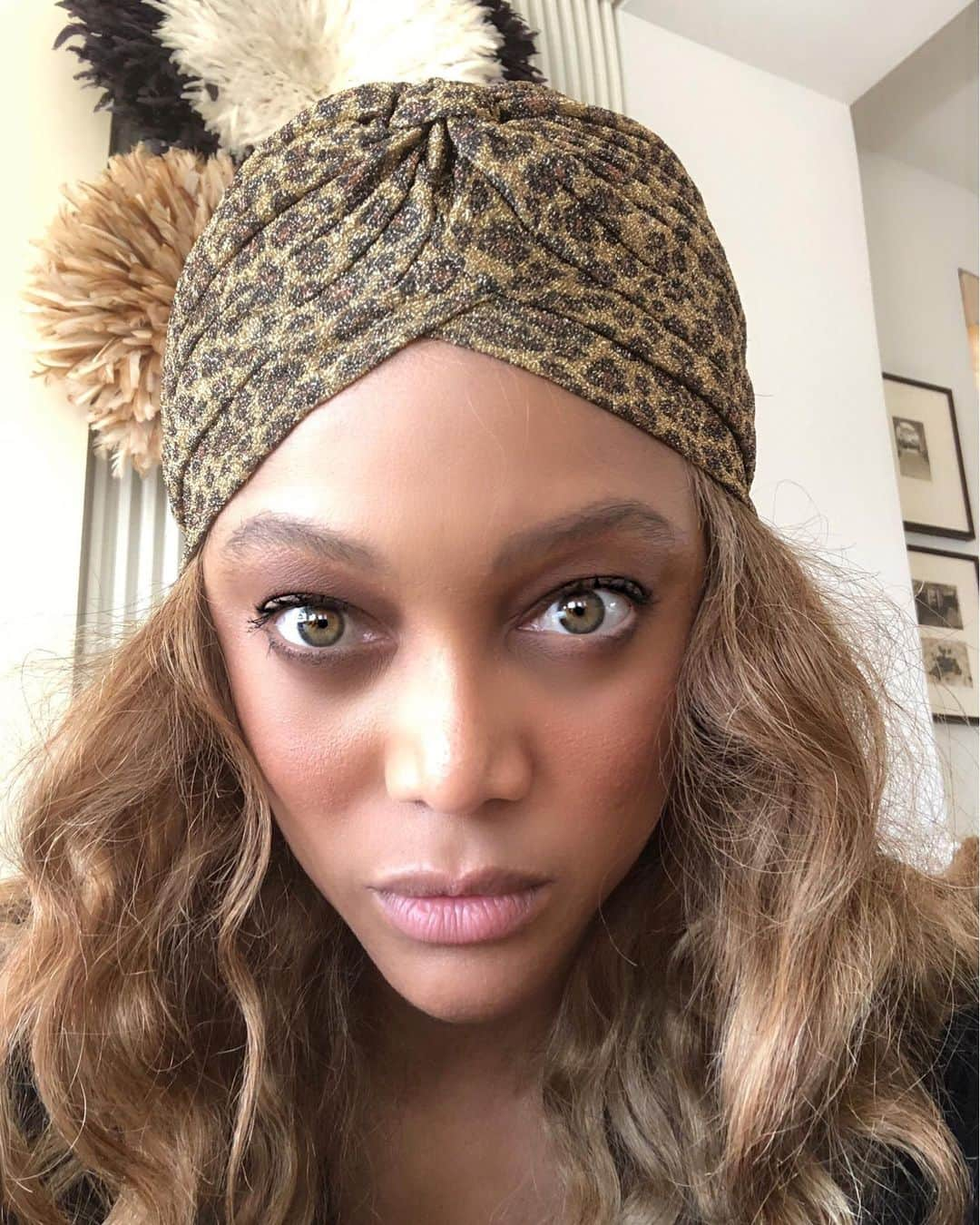 タイラ・バンクスさんのインスタグラム写真 - (タイラ・バンクスInstagram)「🔮」4月26日 13時11分 - tyrabanks