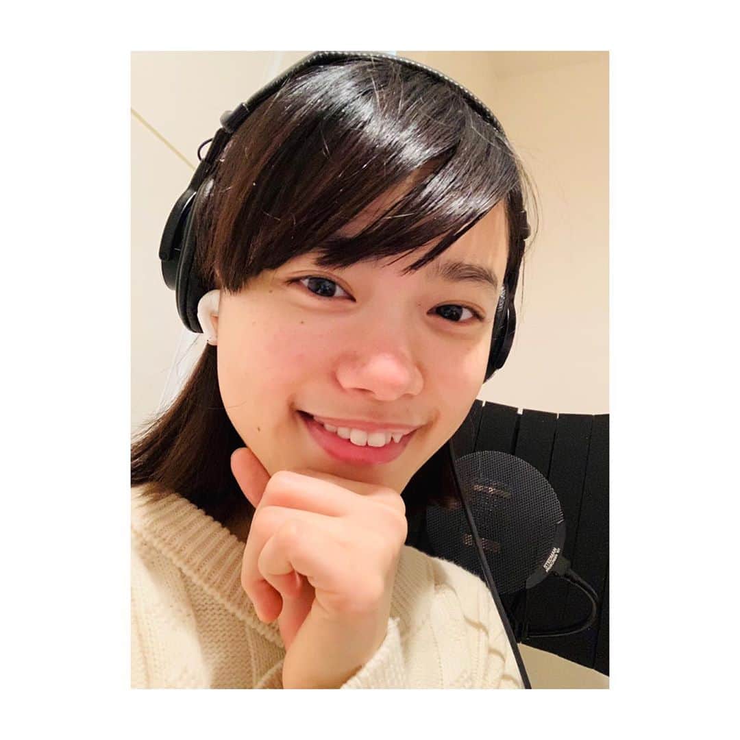 杉咲花のインスタグラム：「今日のラジオは初めて自宅で収録したものでした。 お時間ある方は是非、今からでもradikoタイムフリーなどでお聴きください🌹 #杉咲花のFlowerTOKYO」