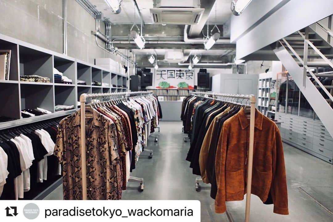 Daizo Yoshiokaのインスタグラム：「#Repost @paradisetokyo_wackomaria with @make_repost ・・・ 臨時休業のお知らせ  日頃よりWACKO MARIAをご愛顧頂き誠にありがとうございます。﻿ ﻿ 新型ウイルスCOVID-19感染拡大防止の為、 WACKO MARIA直営店舗は当面の間、臨時休業とさせていただきます。  PARADISE TOKYO ※5/7(木)より営業再開予定 ------------------------ WACKO MARIA HANKYU MEN’S TOKYO ※営業再開未定 ------------------------ WACKO MARIA ISETAN SHINJYUKU ※営業再開未定  今後発売予定の20SS COLLECTIONの商品は、 各店舗での販売予定分をWACKO MARIA ONLINE STOREにて販売いたします。 ONLINE STOREは通常営業をしております。  何卒ご了承くださいますよう宜しくお願い申し上げます。  WACKO MARIA」