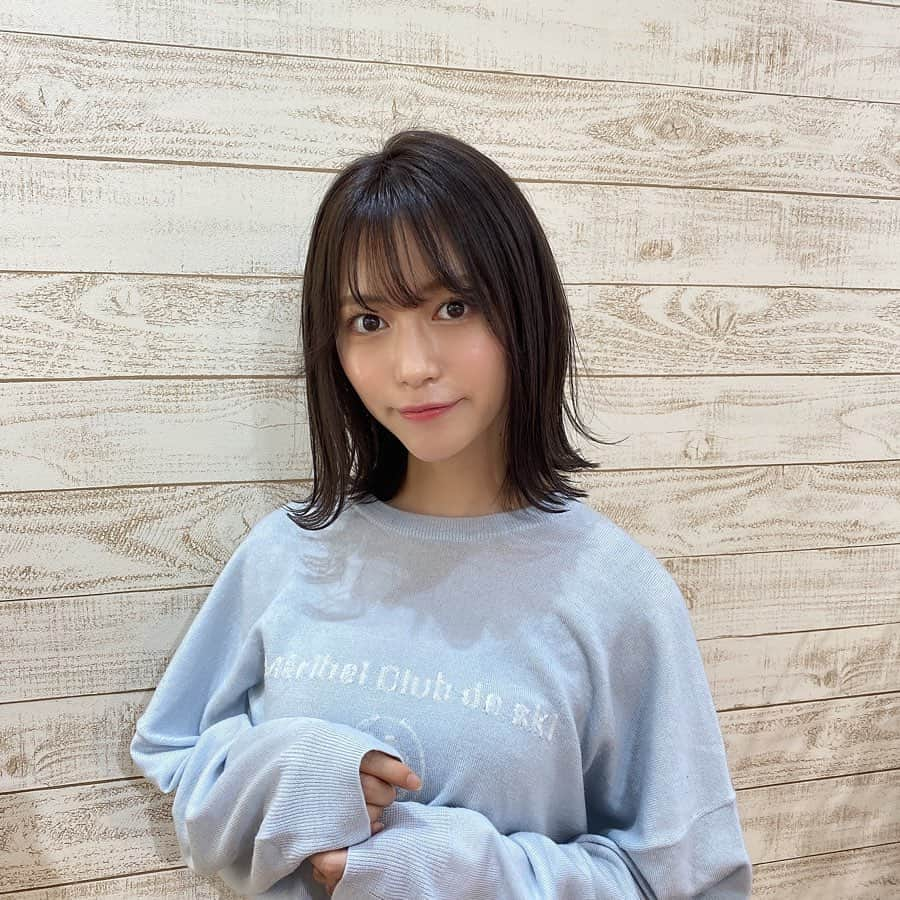 山下愛実（まなみるく）のインスタグラム：「New。じゃないけど少し前のヘアメンテの時の☺︎☺︎ 担当はいつもお世話になってるりょうやさん( @jewil_ryoya )💇🏼‍♀️ .  #美容室#ヘア#カラー#ミディアム#hair#colour#cut #instagood#followｍe#❤️」