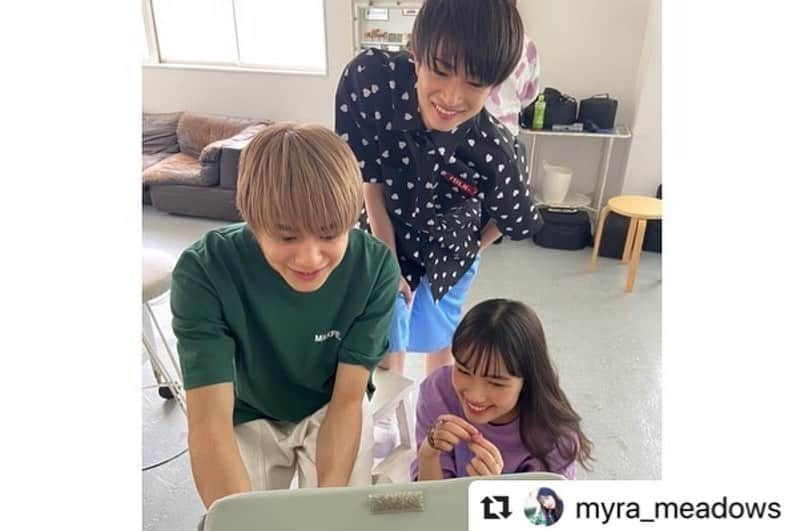 MILKFED.さんのインスタグラム写真 - (MILKFED.Instagram)「@myra_meadows Thanks💕 メドちゃんが着てるシャツはメンズのMILKFED.‼️女の子にも◎ ・・・ •MENS SS WORK SHIRT •LOGO PLEATED SKIRT •MILKFED.CALIFORNIA CAP  #Repost @myra_meadows with @make_repost ・・・ 1日遅れてしまいましたが、昨日発売されたsmart6月に黒田くんと曽田くんとユニセックスの企画で出させて頂いてます！是非チェックお願いします✨  @milkfedjp  @smart_tkj #メドウズ舞良 #milkfed #ミルフェ女子 #ガーリーストリート」4月26日 18時08分 - milkfedjp