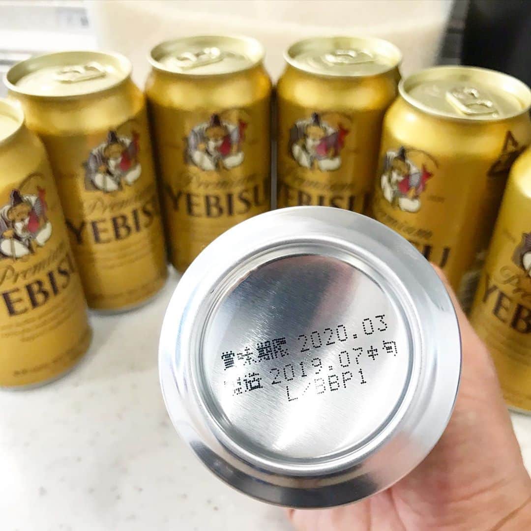 中村克さんのインスタグラム写真 - (中村克Instagram)「オリンピックが終わるまでは、飲まないと決めていたビールさんたち、、、今夜飲もうとしたら、、、君たちの賞味期限は随分前に切れていた…😢😢　悲しい…。ごめんよ…。 #ヱビスビール」4月26日 18時27分 - katsumi.221