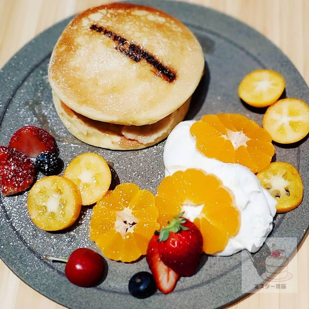 ミスター黒猫（黒猫仙人）のグルメインスタ