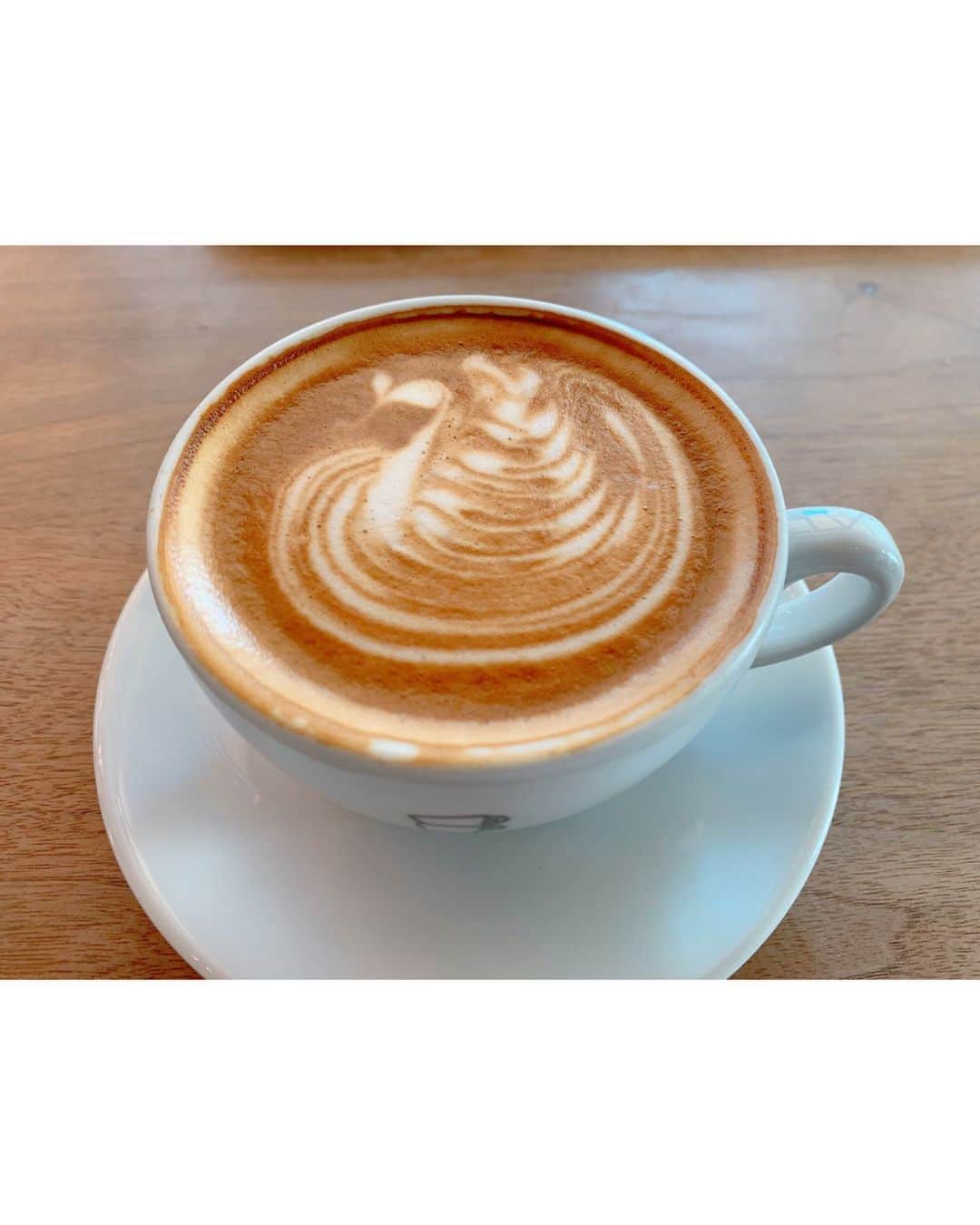 沢井里奈さんのインスタグラム写真 - (沢井里奈Instagram)「♡ . カフェラテ好き☕️🌸 . #thecups #coffee #カフェラテ」4月26日 19時29分 - sawairina
