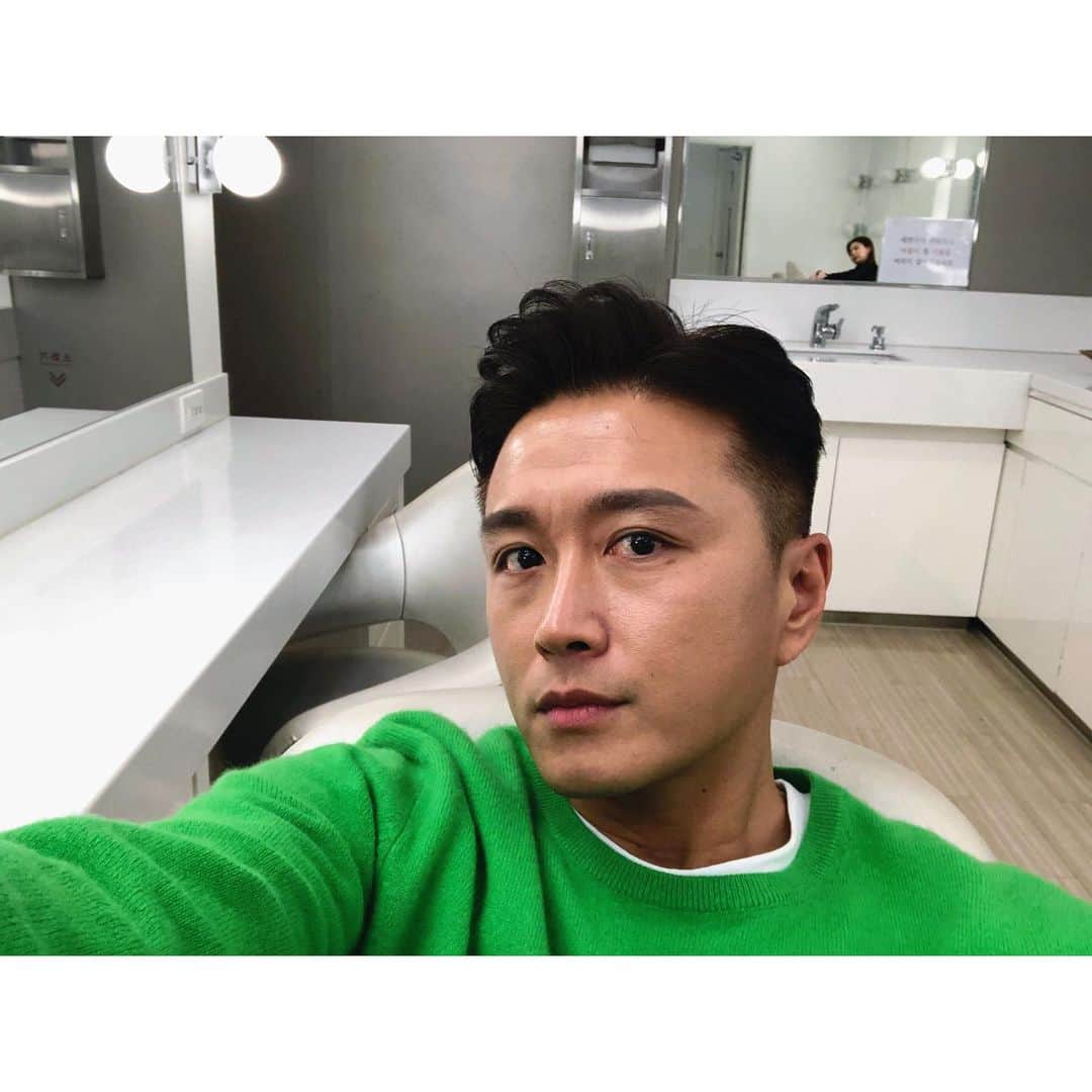 チン・テヒョンのインスタグラム