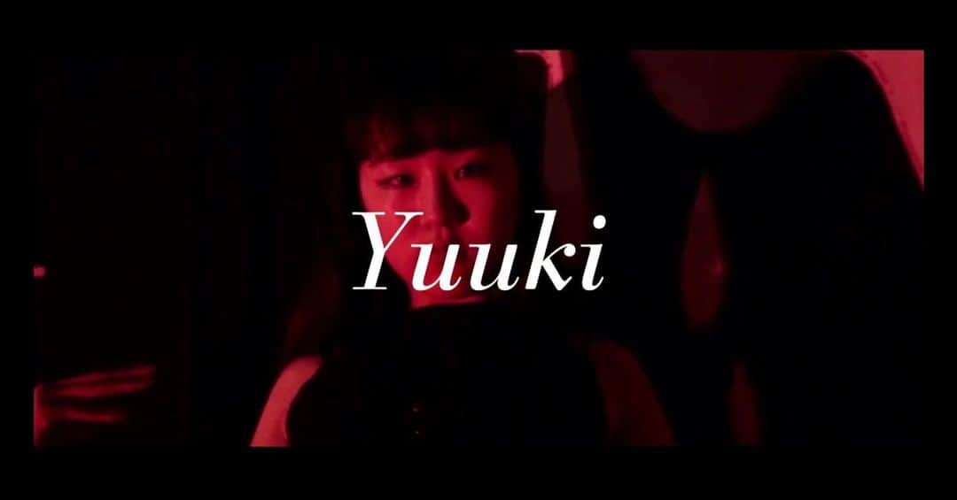 HIKARIfamilyのインスタグラム：「. 🥀🥀🥀🥀🥀 . Yuuki... @pinoco.0531 . . 🎥　@kantoos_lifestyle . . . #ダンス #dance #fashion #dancer #tokyo #streetdance #アーティスト #sexy #japenese #artist #モデル #model #shooting #ファッション #instagood #beauty #photo #me #pv #outfit #名古屋 #撮影 #nagoya #VOGUE #lady #red#lip #VOGUEdance #voguing #hikarifamily」