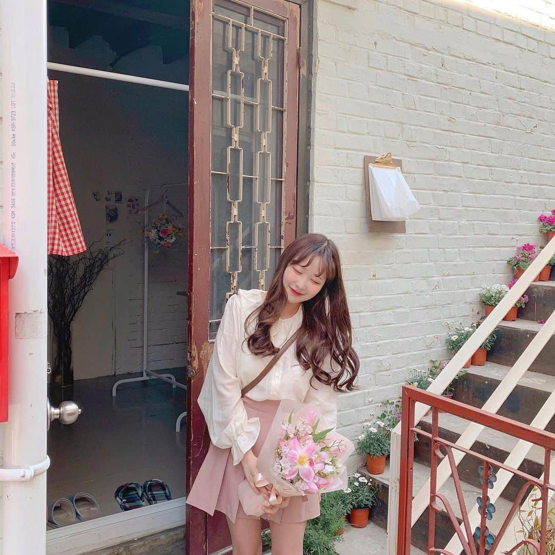 ユンジュさんのインスタグラム写真 - (ユンジュInstagram)「예쁘고 사랑스러운 것들로 가득해 🎈🌷」4月26日 21時15分 - __pink_tape