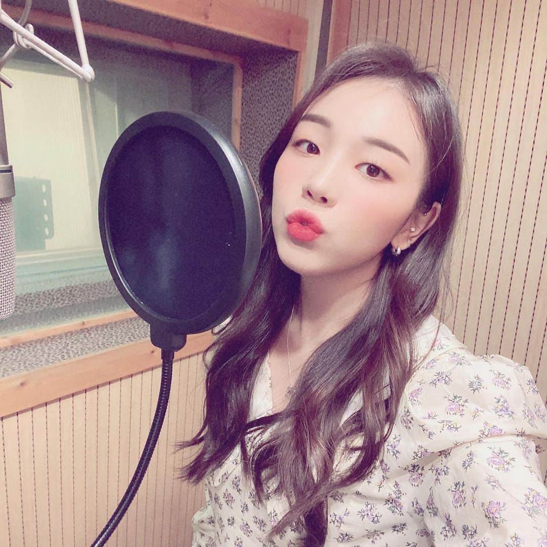 ペク・アヨンのインスタグラム：「커버영상 찍은 날💜」