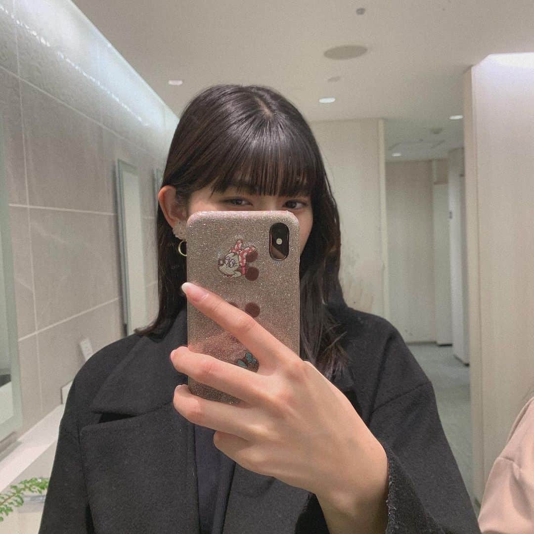 のインスタグラム：「I miss my middle school days 😫😫💔」