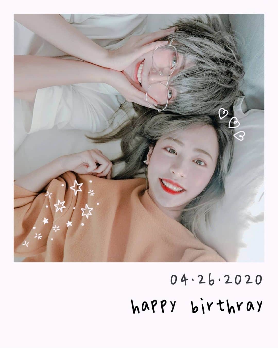 ひかりんのインスタグラム：「Happy birthday to my bby @meowstars Even though we couldn't celebrate it in real life , we still had a party on animal crossing ♥️ I love you and I can't wait to hug you soon Amazing art by Peter 🌶️」