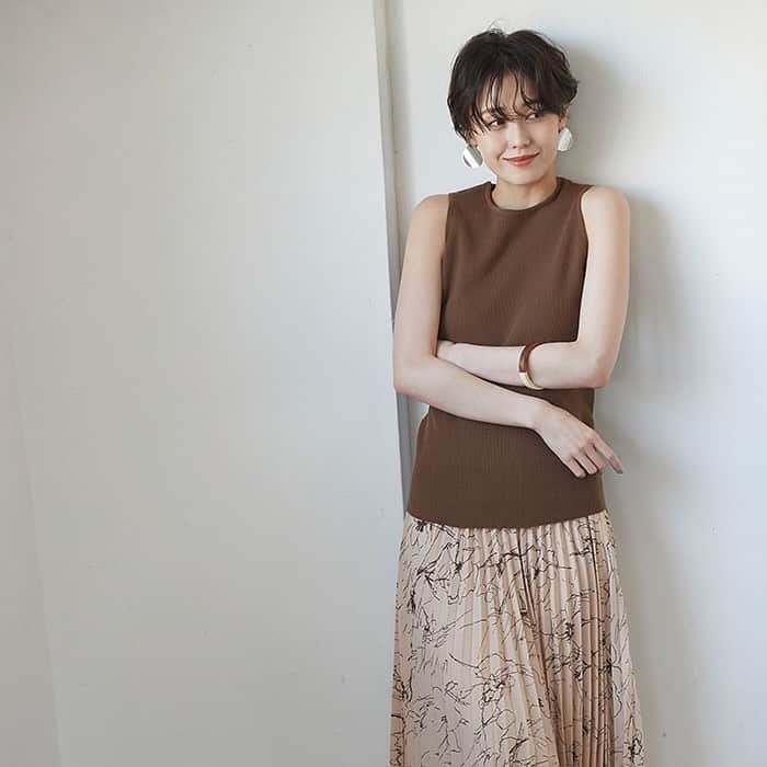 titivateさんのインスタグラム写真 - (titivateInstagram)「≪newitem≫ . #クルーネックノースリーブリブニット 【5color】￥1,990+tax (AVXP2655) ◆画像をタップすると商品ページがご覧いただけます。 . . #titivate #ティティベイト #トップス #ニット #ノースリーブトップス  #ノースリーブニット #リブトップス #春ニット #春コーデ #2020SS #ファッション #fashion #プチプラ #コーデ #ファッション通販 #onlineshop . ▼titivate(ティティベイト)はこちら▼ @titivatejp ▼ur's(ユアーズ)はこちら▼ @urs_official ▼seadress(シードレス)はこちら▼ @seadress_official」4月27日 11時23分 - titivatejp