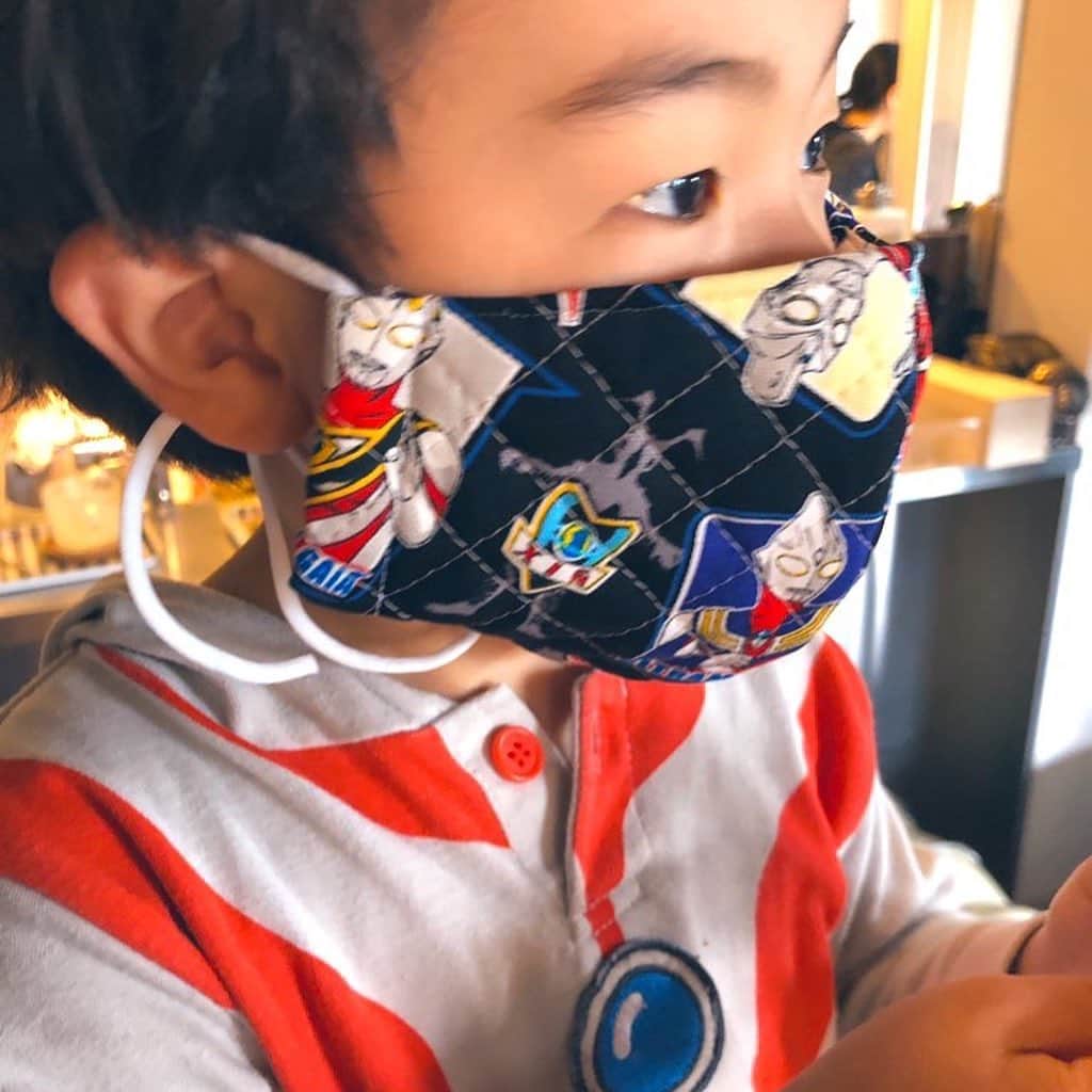 つるの剛士さんのインスタグラム写真 - (つるの剛士Instagram)「妹から手作りマスクが届いた。  量。な。  #手作りマスク  #しゃっちょ」4月27日 11時35分 - takeshi__tsuruno