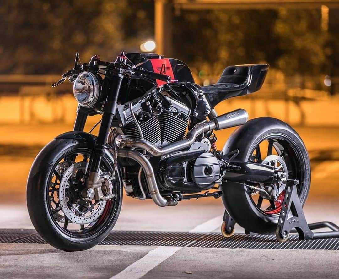 epidemic_motorsさんのインスタグラム写真 - (epidemic_motorsInstagram)「Handsome Avinton @ortolanicustoms @avinton_motorcycles @muposuspension #avinton #ortolanicustoms #caferacer #caferacerstyle #caferacerporn #caferacersofinstagram #lifestyle #bikelife #bike #bikeporn #bikelifestyle #race #muporacesuspension #picoftheday」4月27日 3時26分 - epidemic_motors