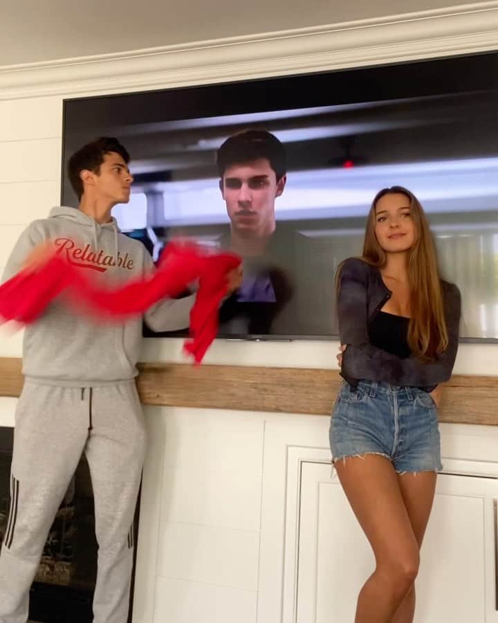 Brent Riveraのインスタグラム：「I got my eye on you @shawnmendes 😡😂 @lexibrookerivera」